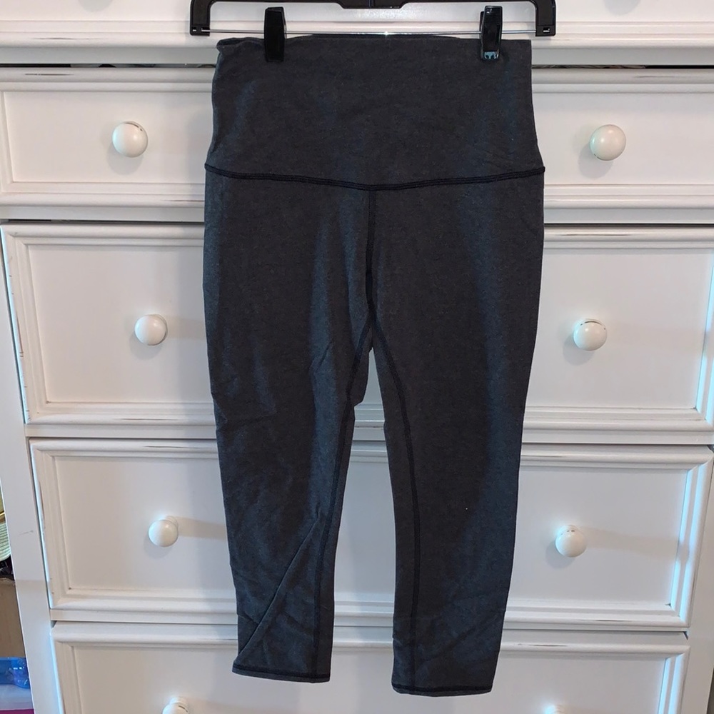 Lululemon high waisted cropped leggings